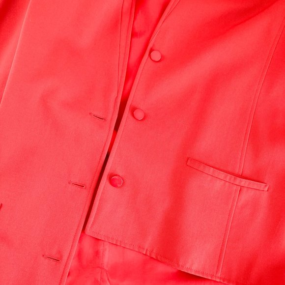 1970's Valentino Oversized Women's Red Blazer with Sewn in Shoulder Pads - Picture 7 of 13
